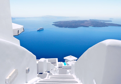 Santorini day trip from Crete with boat and guided tour